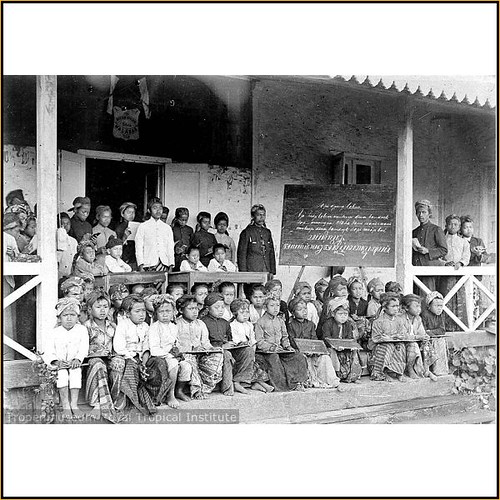Mengintip Sekolahan di Indonesia Pada Zaman Kolonialisme Belanda 1705432558_2b79469f5c
