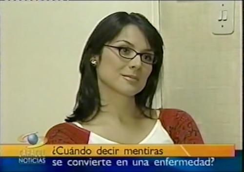Silvia Corzo - Caracol Noticias gafas-09