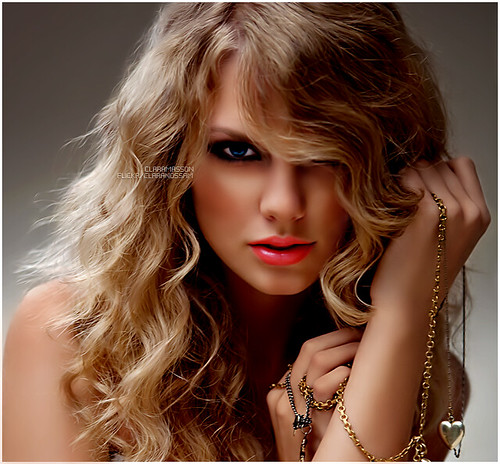 taylor swift 2011 calendar. Taylor Swift