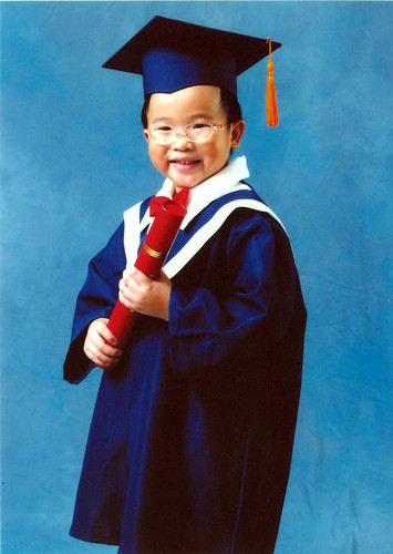 Jiale graduation photo 1