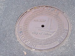 Imprinted manhole cover, Minneapolis