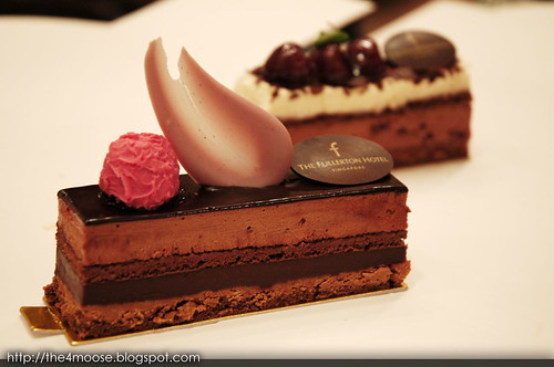 Fullerton Hotel - Chocolate Manjari Cake