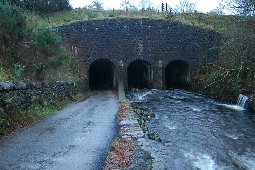 Tunnels under Caledonian canal