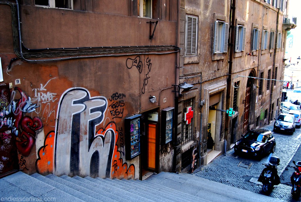 FE Graffiti Throw up Bomb in Rome Italy. 