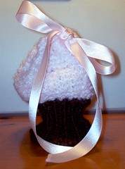 Knitted Cupcake Purse for My Niece