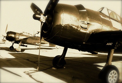 Warbird picture - F6F and Zero