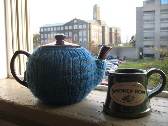 The Tea Mitten - free knit pattern