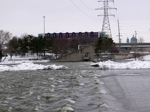 Grand River at the Sixth Street Bridge, 8 February 2008