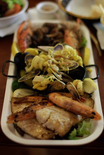 La Marina restaurant, Shellharbour: Seafood platter