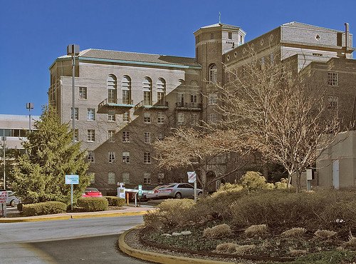 Saint Mary's Hospital in Richmond Heights, Missouri, USA - old wing.jpg