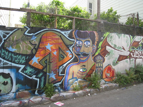 Clarion St Murals & Graffiti