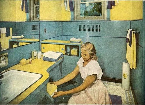 1949 yellow bathroom