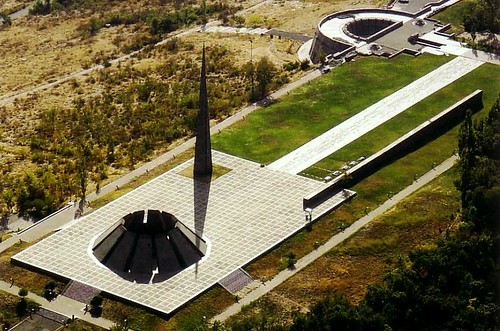 Armenian Genocide Memorial - The Armenocide Museum por nersess.
