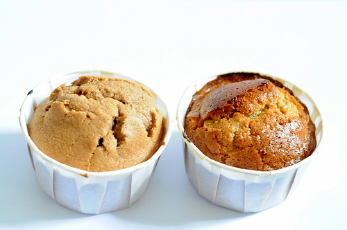 Experimental Sponge Cupcakes: Plain Flour vs Cake Flour