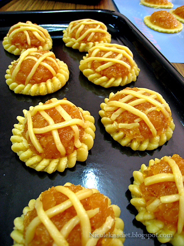 pineapple tart before bake