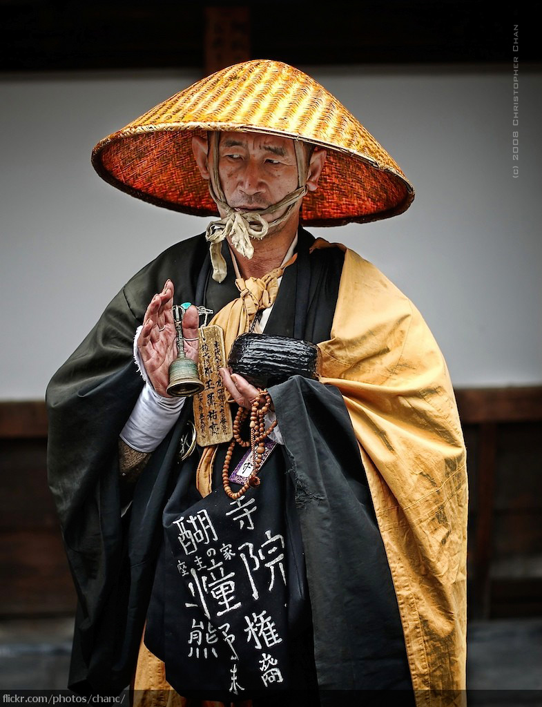 Japanese monk © Christopher Chani