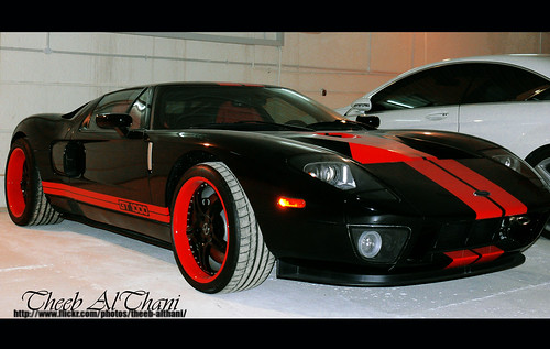 FORD GT 1000 , Bugatti ( Veyron Killer )