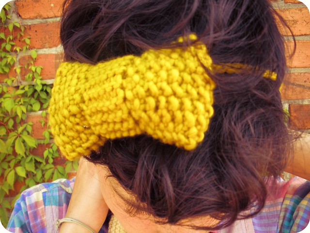 handknitted bowtie/headband
