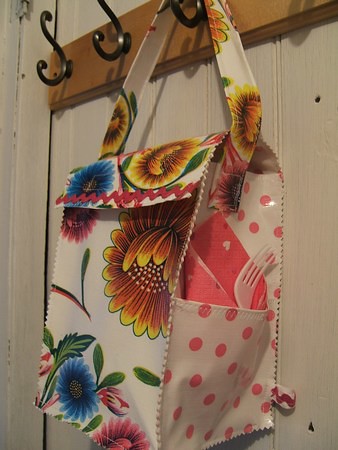 spring blooms oilcloth lunch bag- crafting 365- day 32