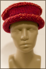 Learning to Navajo Ply yarn - so I can join the Red Hat Society