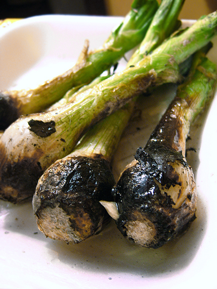 Grilled Scallions for Tasajo Beef