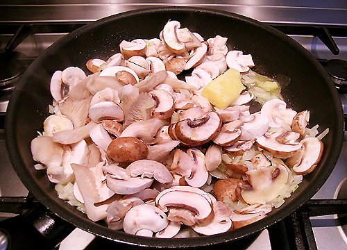 10月18日晚餐-起司野菇和香料巨蝦