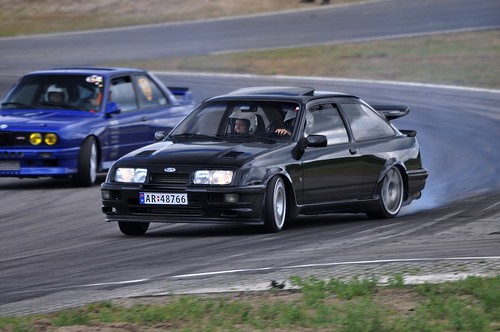 Ford Sierra cosworth RS 500 by GT323