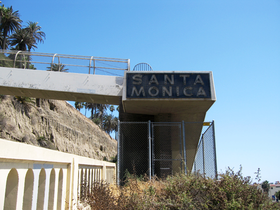 Santa-Monica-2009staycay-1