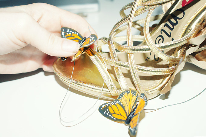 DIY-Alexander-McQueen-Monarch-Shoes-wrapbutteryfly-9