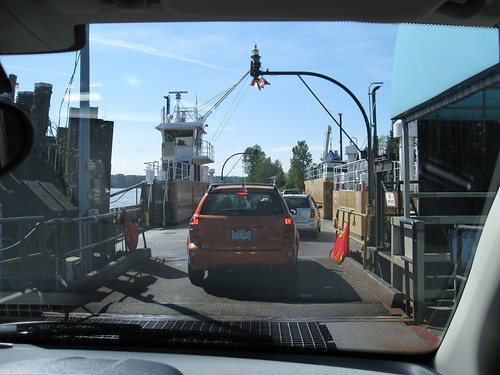Albion Ferry loading by Kalev.
