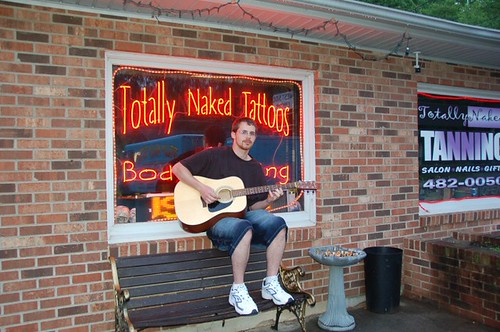 Totally Naked Tattoo's in Franklin 