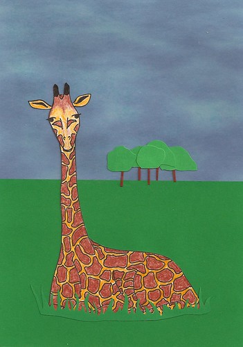 giraffe_sitting
