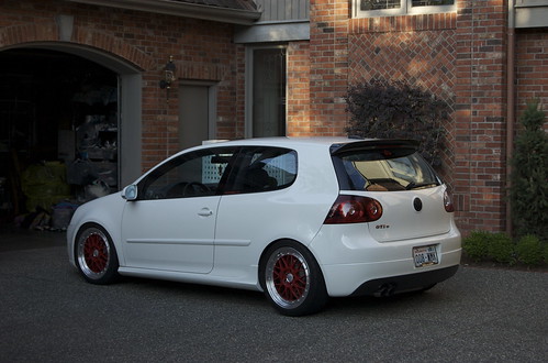 I'm building a Golf MK5 from a standard golf into a GTI R32 style