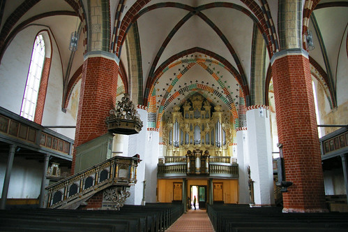 Central Nave, looking back to Organ