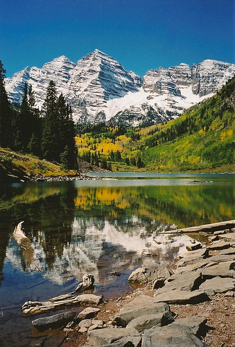 Maroon Bells reflection-V 38 by panda_orchid.