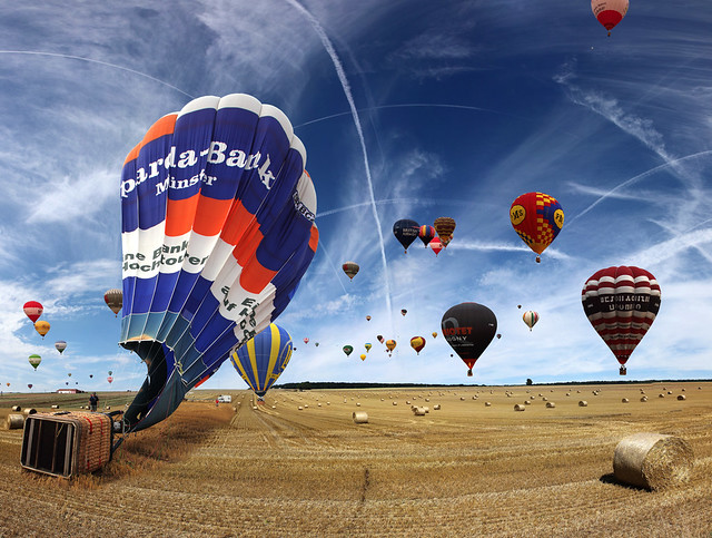 Last landing (for me) at Hot-air Balloon festival, Chambley , France