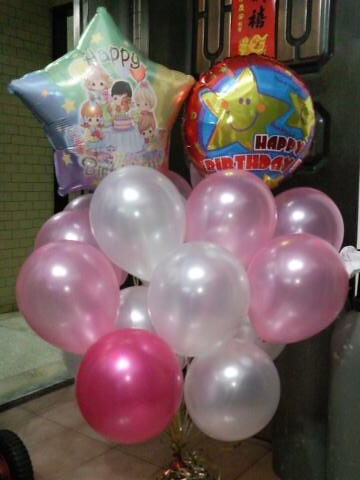空飄氣球，18吋鋁箔氣球2顆，珍珠色20顆，生日點綴用 by dod_balloon