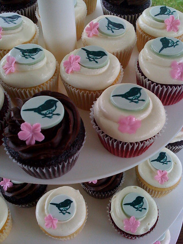 Sparrow Cupcakes