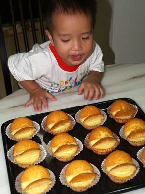 Julian & muffins
