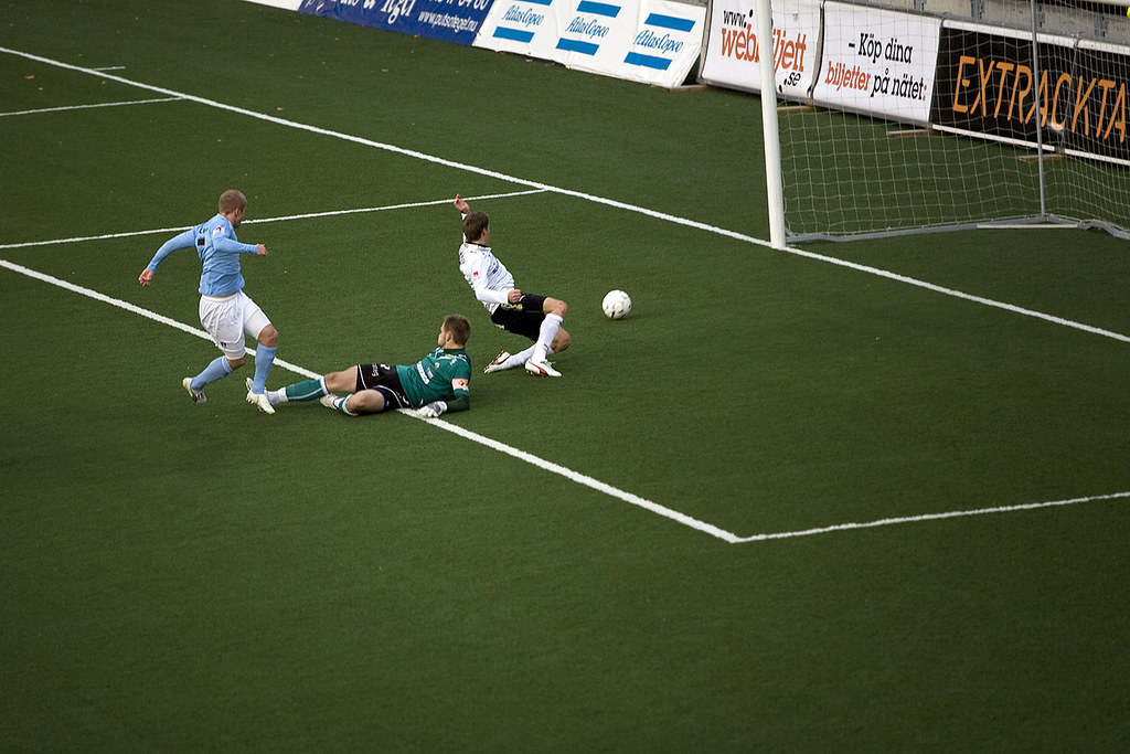 Daniel Larsson 0-1
