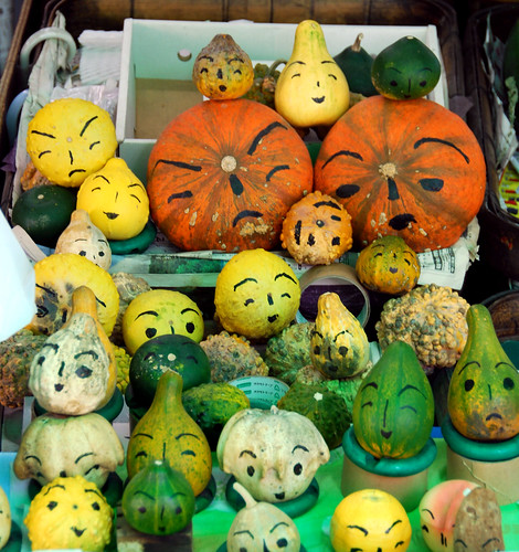 pumpkin faces, nishiki food market, kyoto