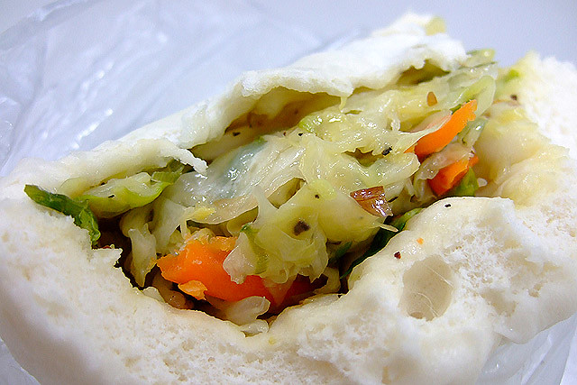 Steamed buns with stuffing