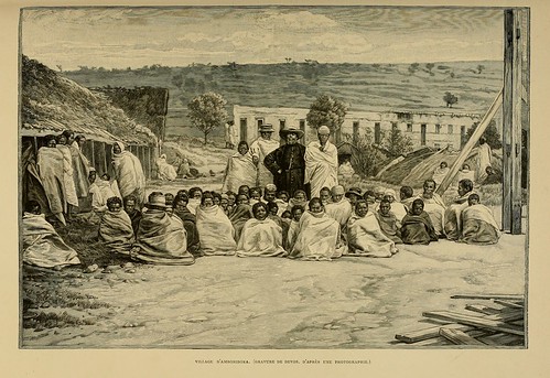 016-Pueblo de Ambohiboka-Madagascar finales siglo XIX