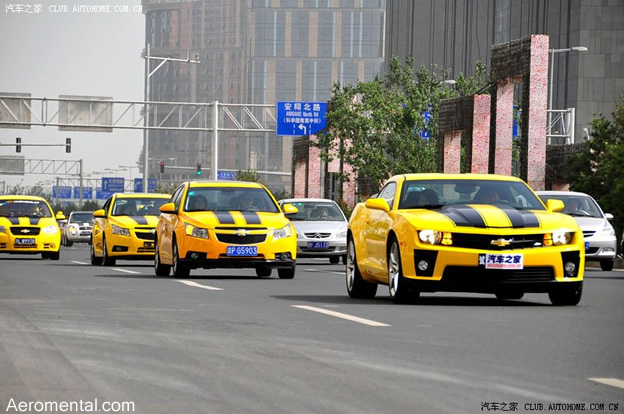 Thumb Transformers 2 invade los autos de China con decoraciones de Bumblebee