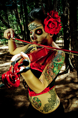 photoshoot puertorico makeup tattoos violin bosque fotos disfraz mujeres