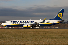 EI-EBI - 37527 - Ryanair - Boeing 737-8AS - Luton - 100105 - Steven Gray - IMG_6016