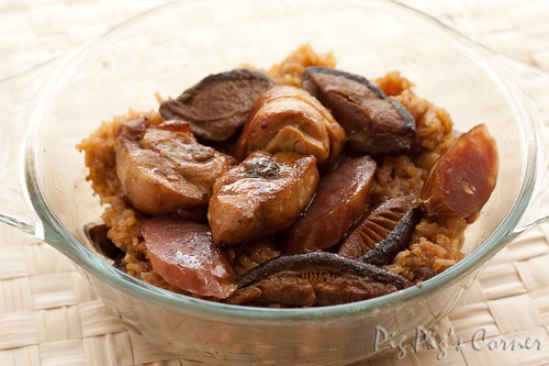 Steamed Sticky Glutinous Rice With Chicken Lo Mai Kai 6