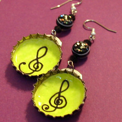 treble clef - Bottlecap earrings by CrankyPickle