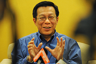 National Development Minister Mah Bow Tan, picture via Straits Times.com