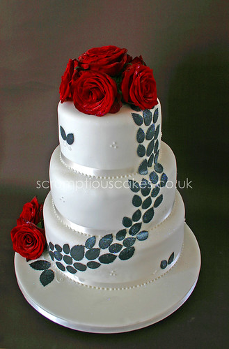 white wedding cakes with red roses. Wedding Cake - Fresh Red Roses